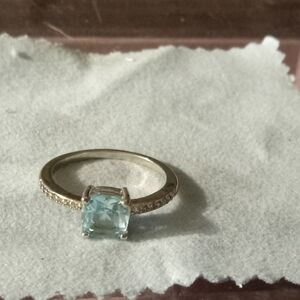 Elegant Aquamarine and Silver Ring
